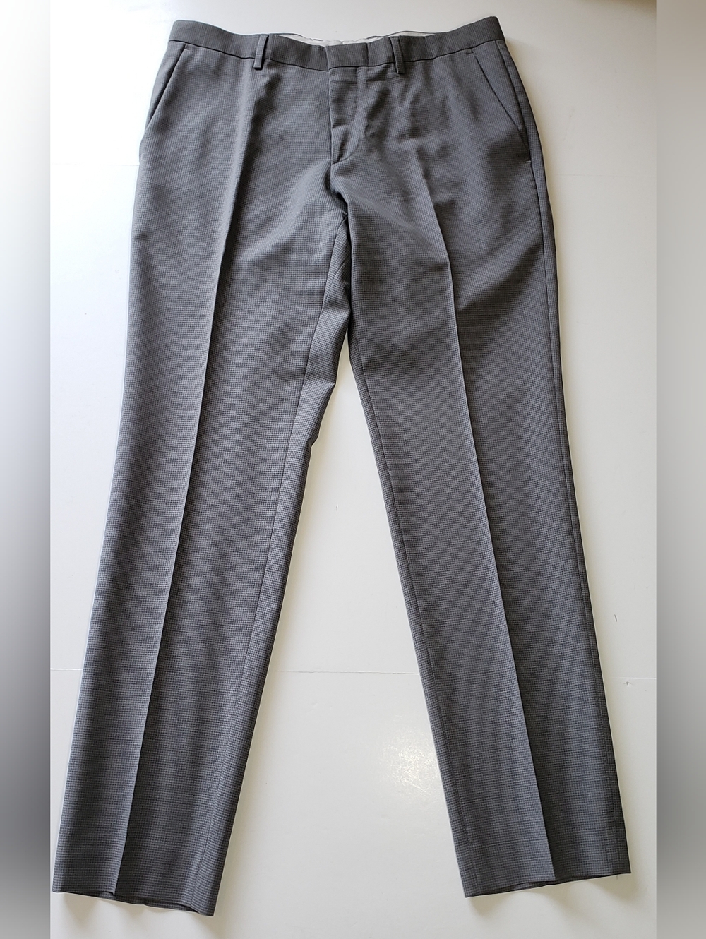 Hugo Boss Classic Gray Dress Pants Men's Size 32 x 31
